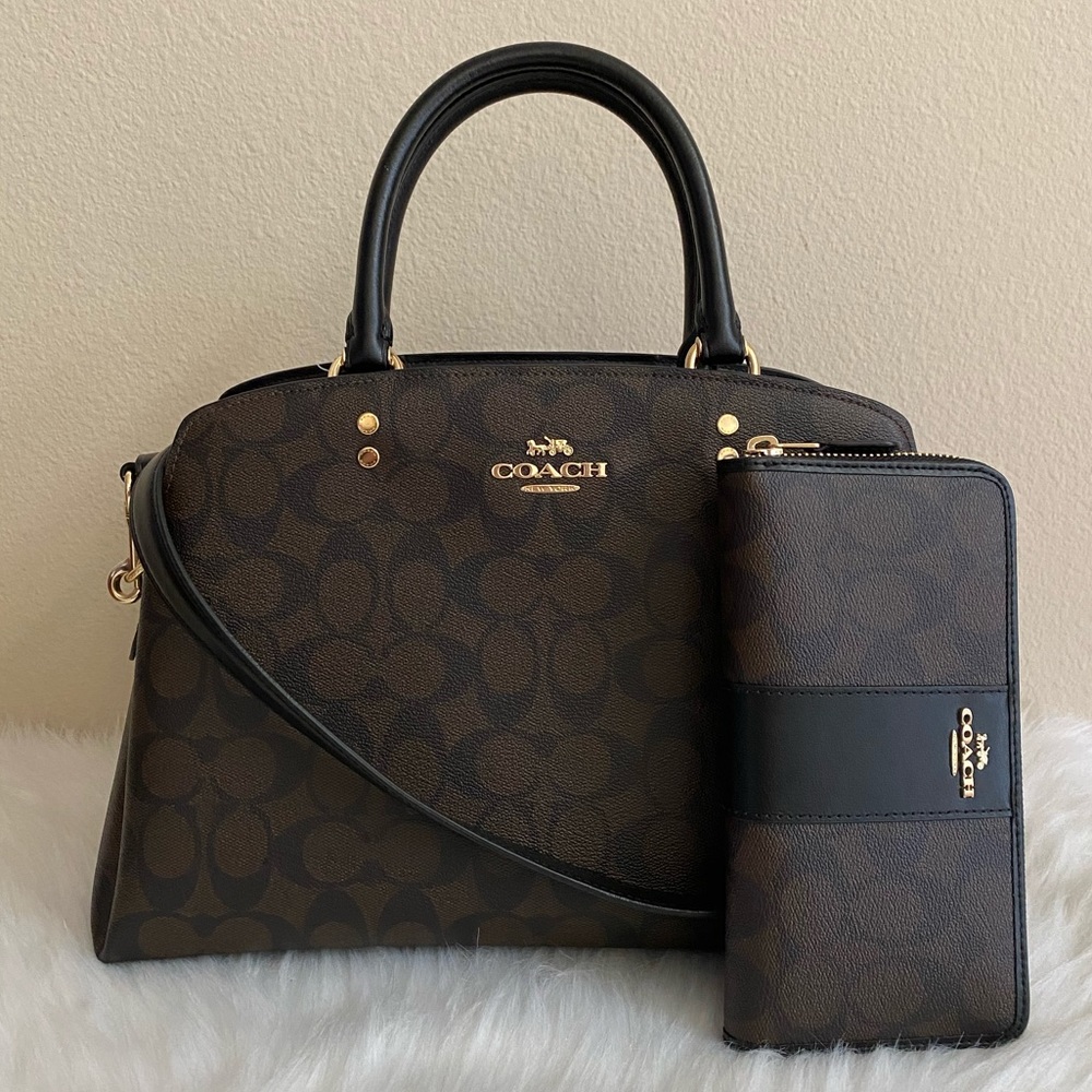 Coach purse and wallet set